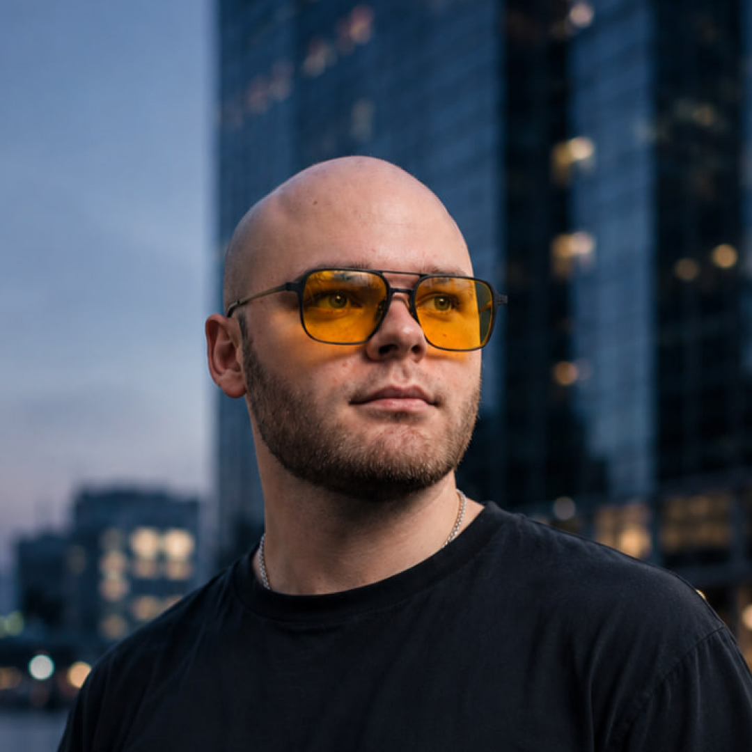 Виталий Макаров